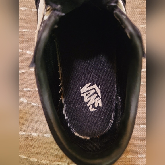 Vans - Picture 6 of 6